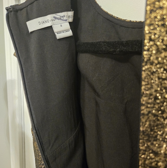 Diane Von Furstenberg Hadlie Two Metallic Gold Jacquard Sheath Dress Size 4 - Picture 11 of 13